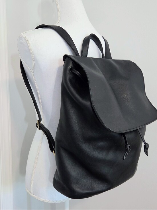 Nisolo Daniela Black Leather Drawstring Backpack main image 11